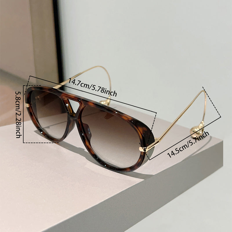 IMPERIA AVIATOR™ Lo sguardo che cattura l'attenzione prima ancora delle parole.